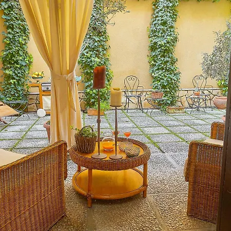 Dimora Dei Leoni * Palermo